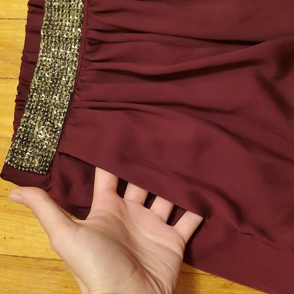 Zara long beaded skirt. Burgundy. Maxi skirt. Feels like satin. Pull on. Size M. - Picture 10 of 10